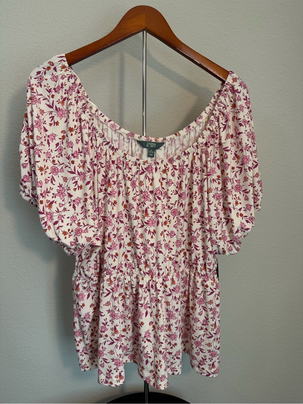 Terra & Sky White Floral Off-Shoulder Peasant Top